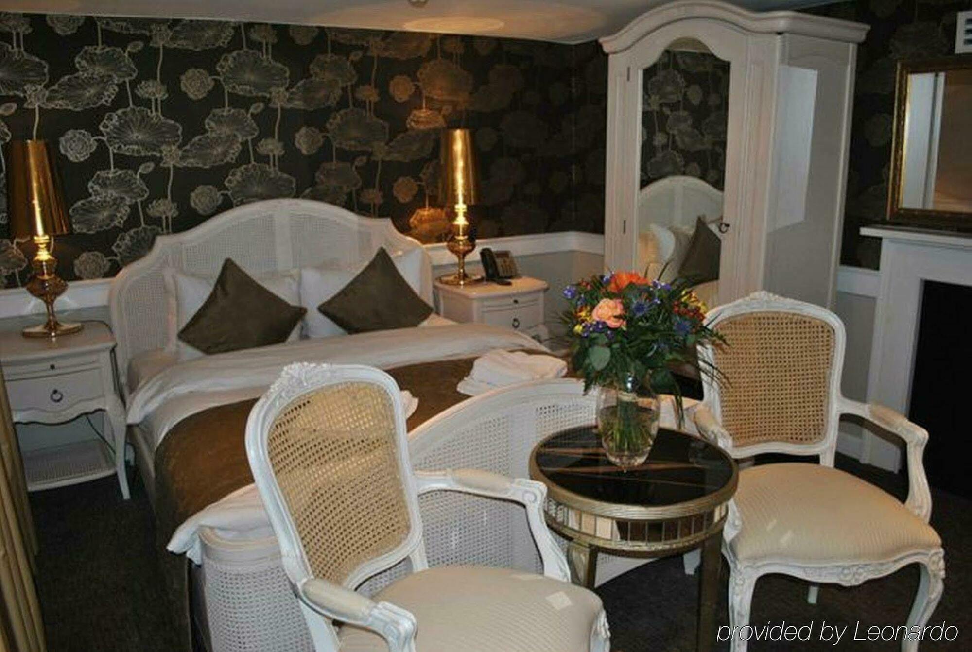 The Westbridge Hotel Stratford Londres Exterior foto